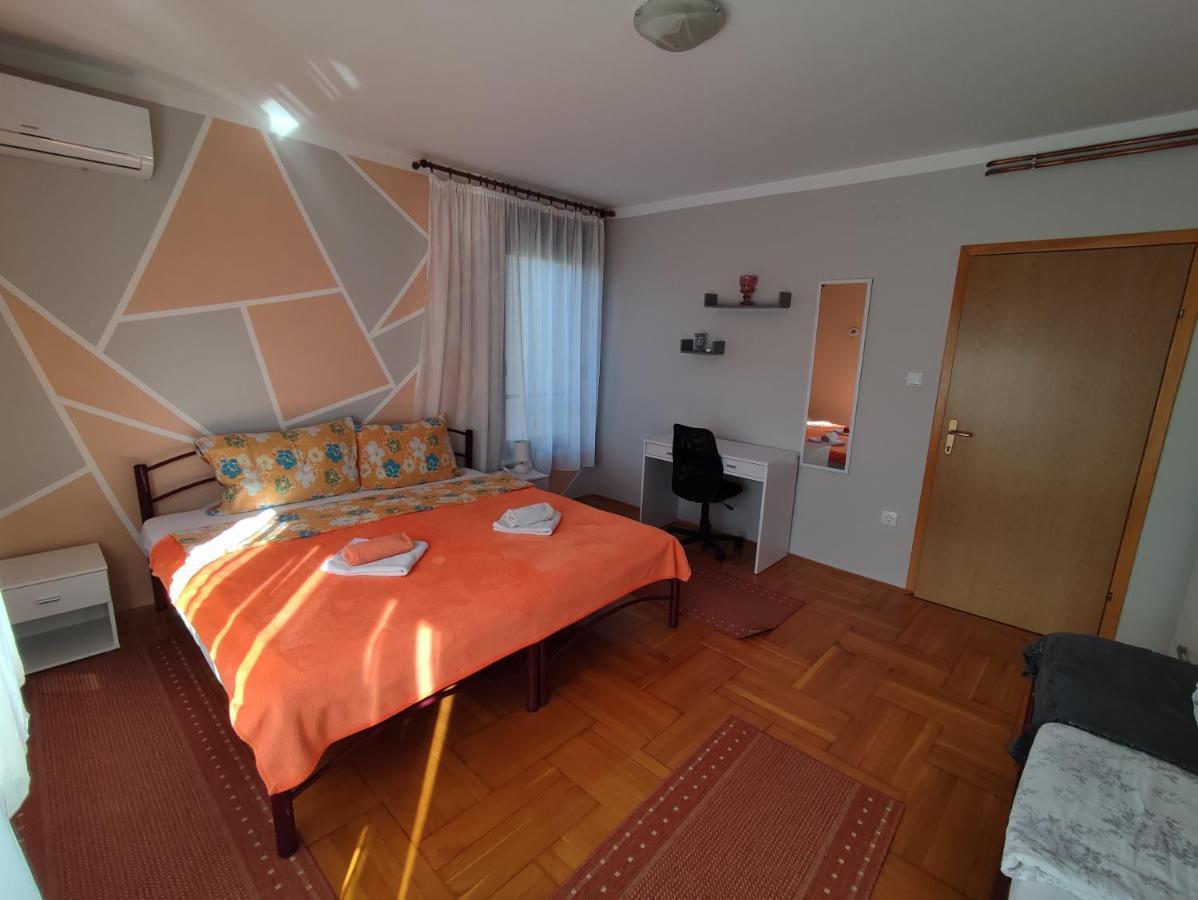 Apartments & Rooms 4 Rijeke カルロヴァッツ エクステリア 写真