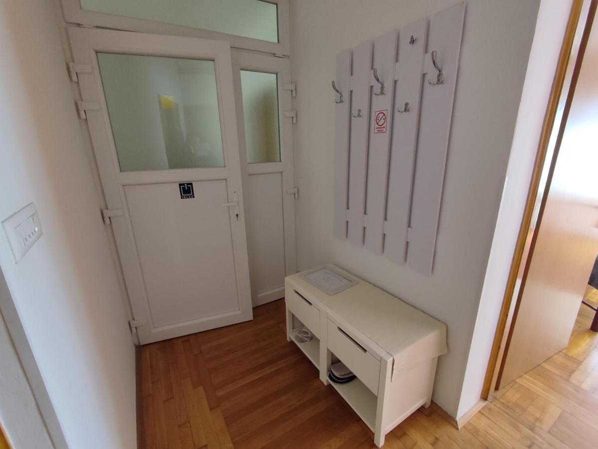 Apartments & Rooms 4 Rijeke カルロヴァッツ エクステリア 写真