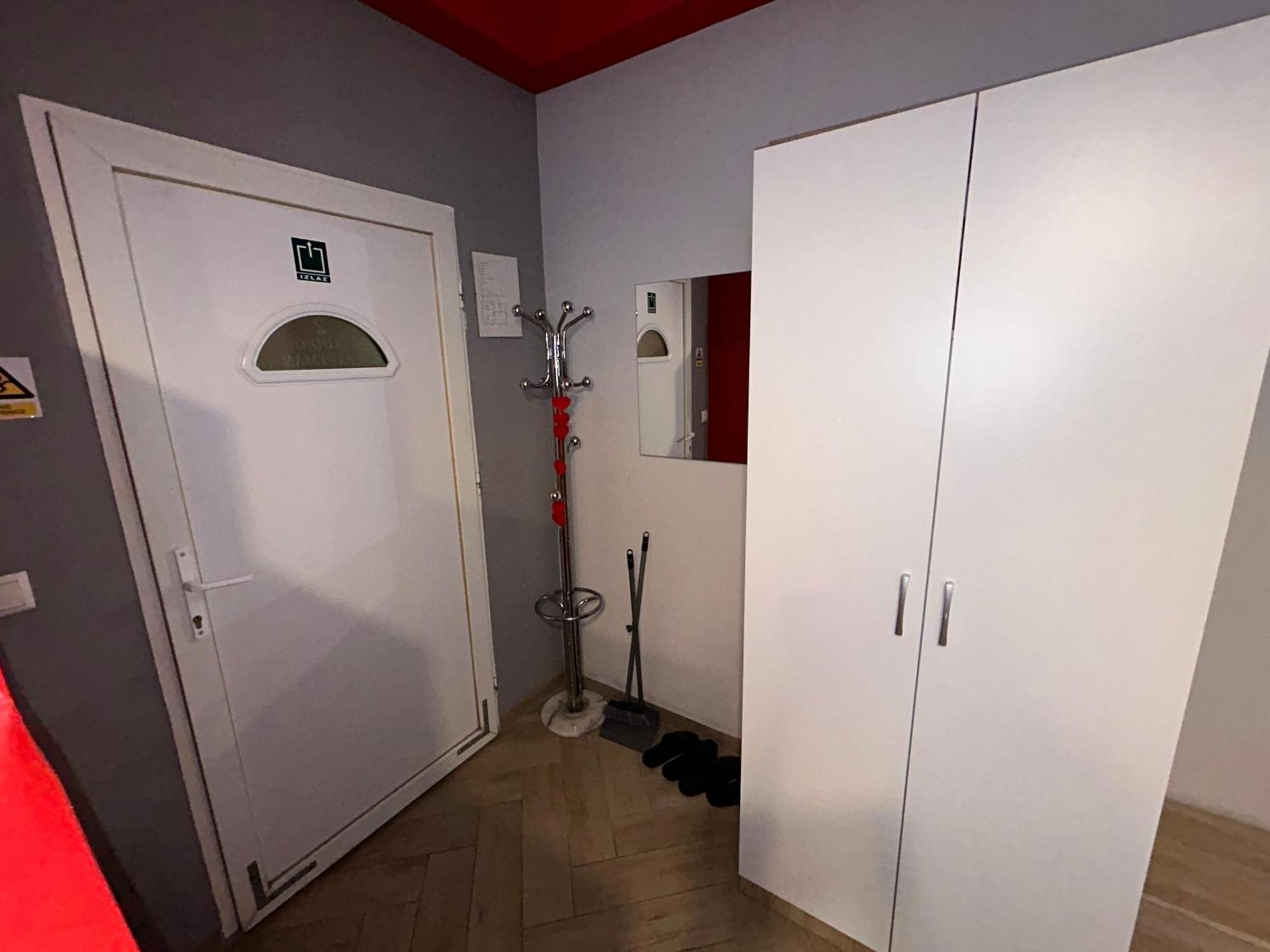Apartments & Rooms 4 Rijeke カルロヴァッツ エクステリア 写真