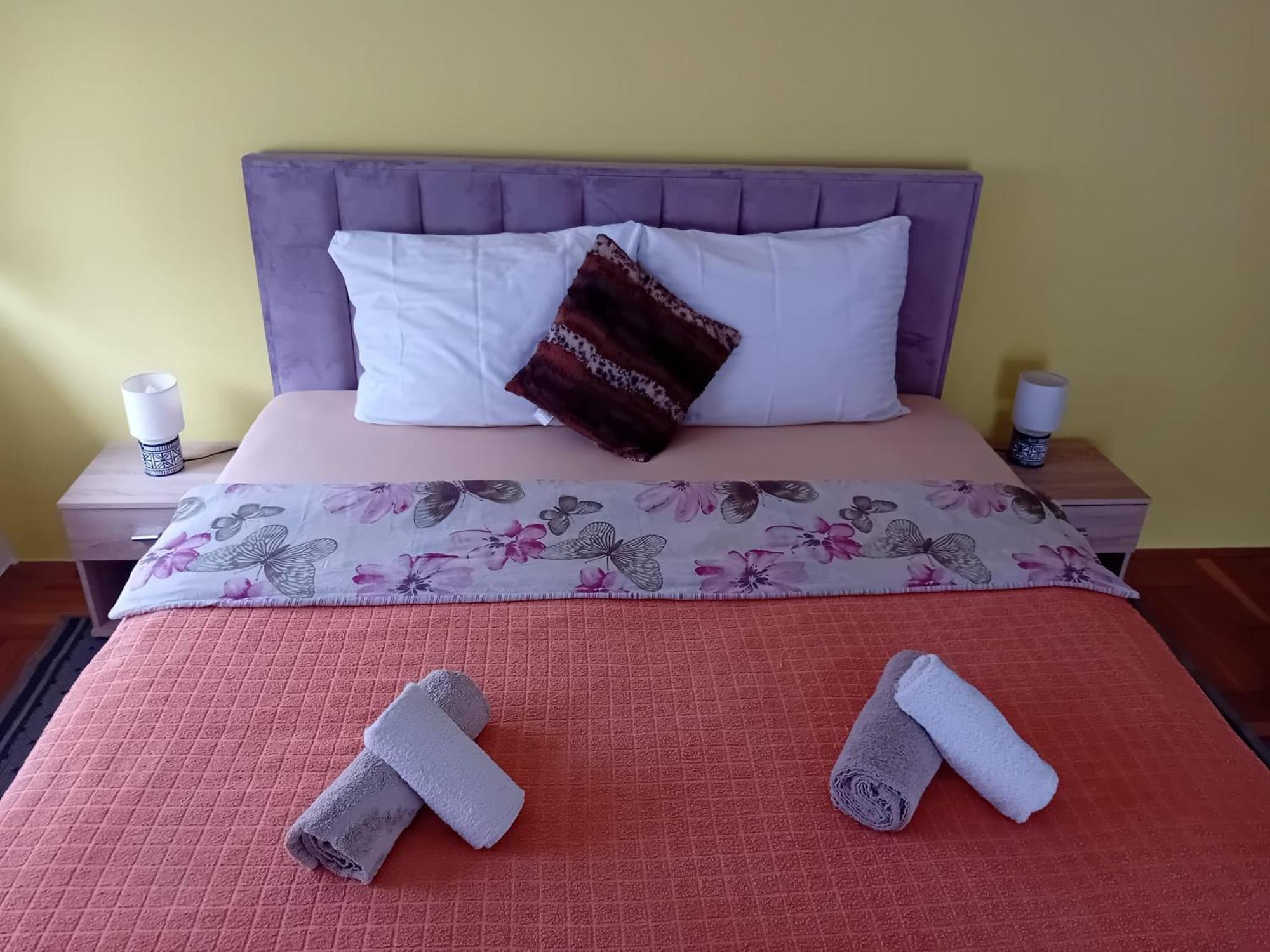 Apartments & Rooms 4 Rijeke カルロヴァッツ エクステリア 写真
